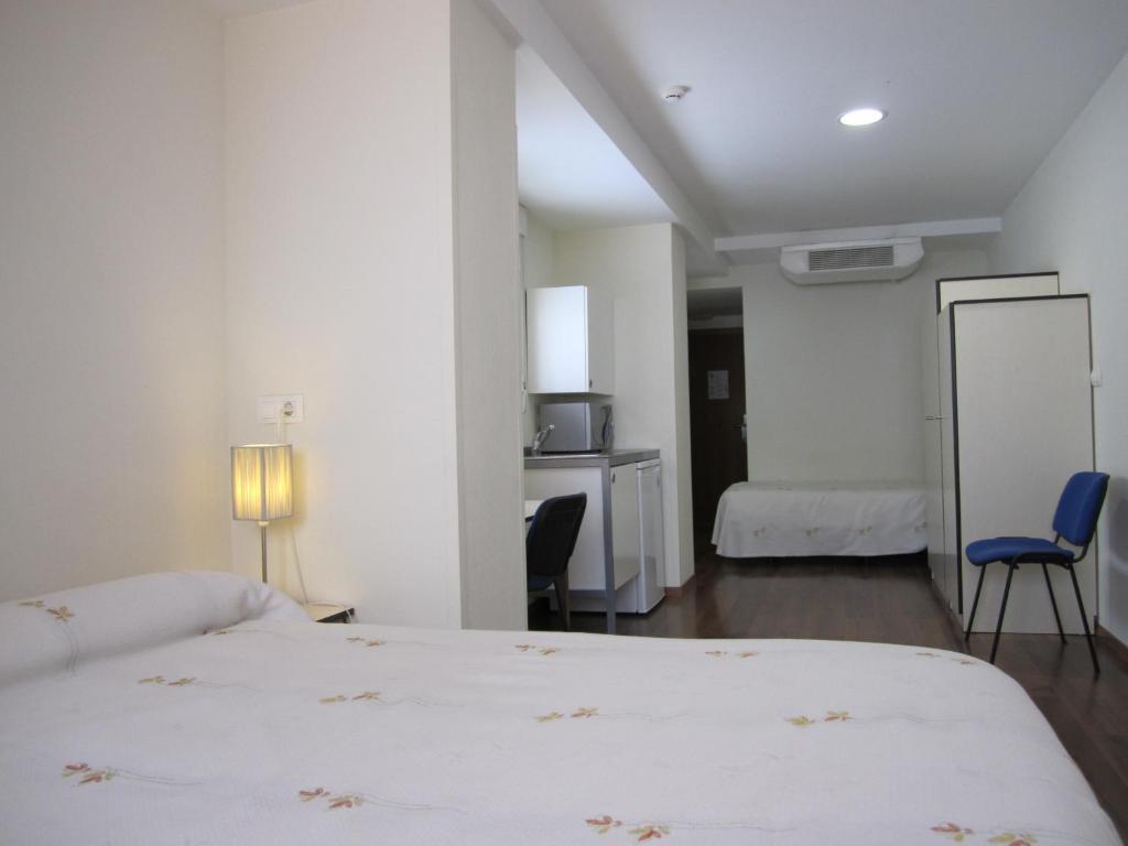 Hostal El Estudio Almansa Zimmer foto