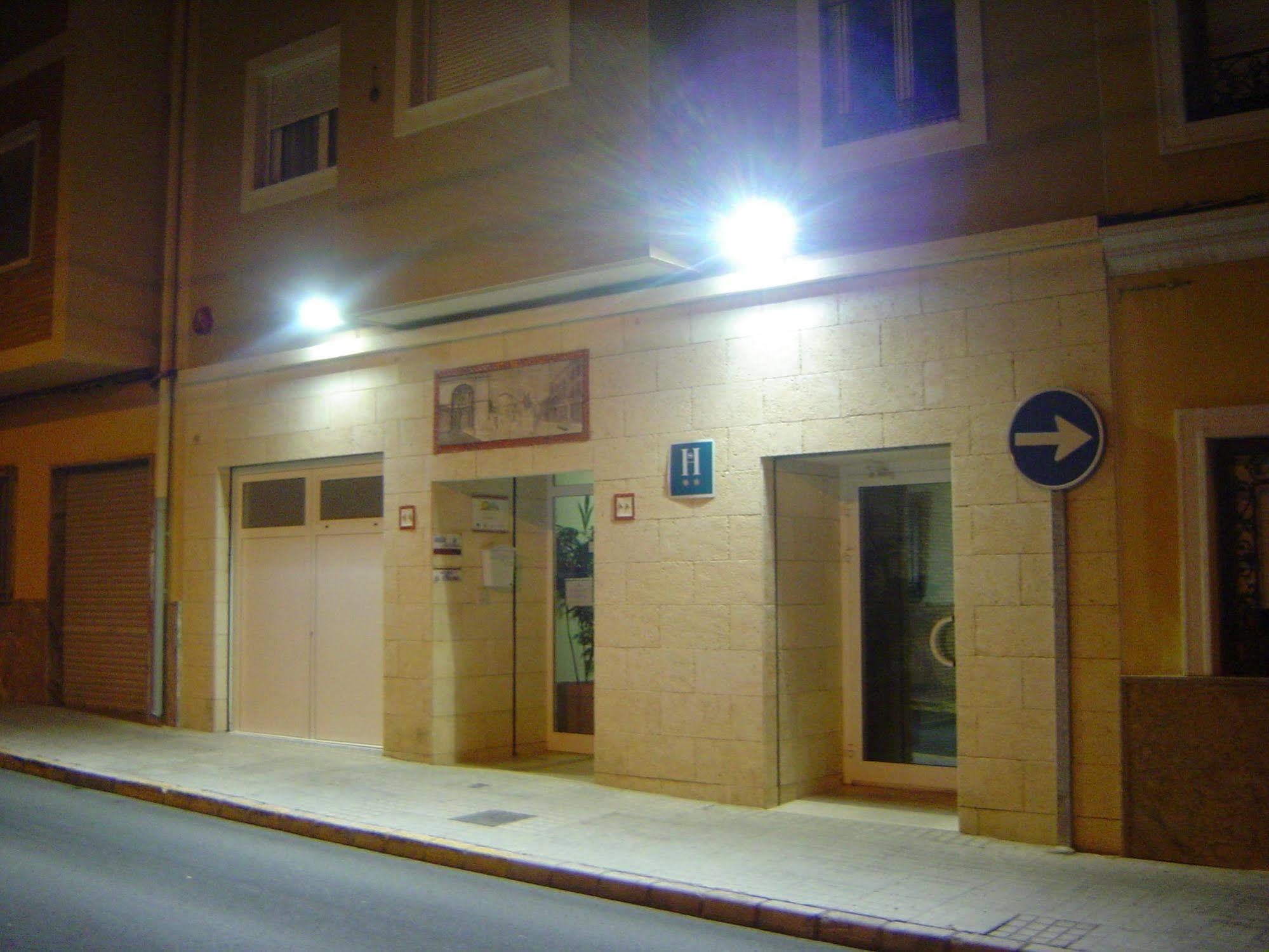 Hostal El Estudio Almansa Exterior foto